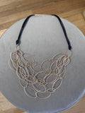 Collar dorado
