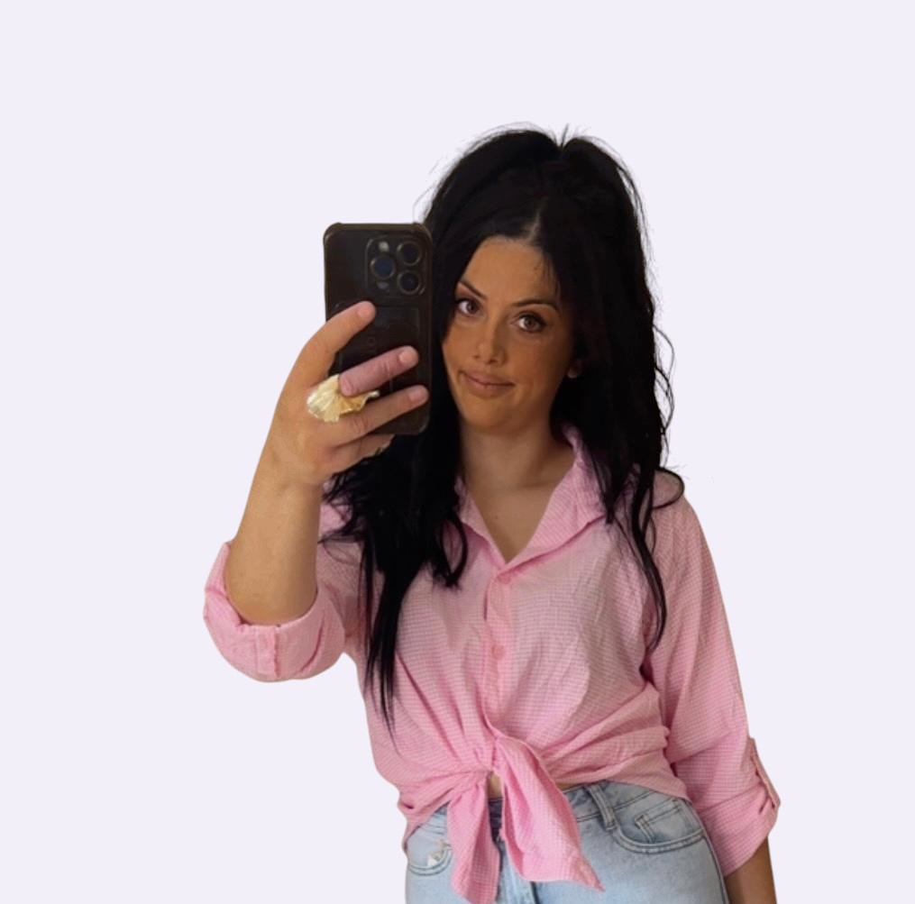 PINTONAS camisa rosa de cuadros vichy, manga larga, anudada a la cintura, talla única.